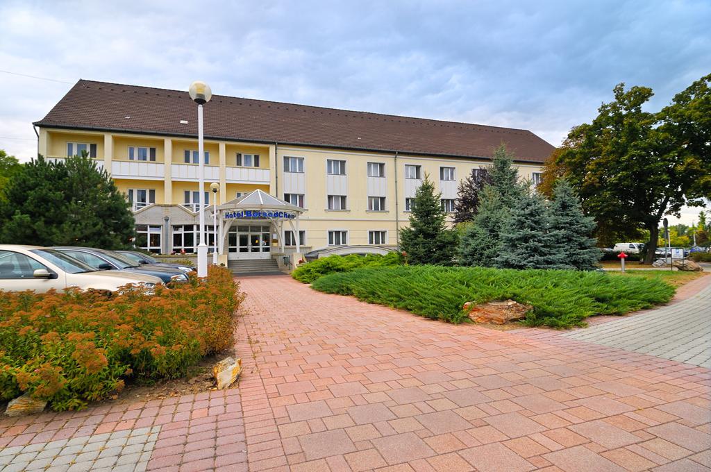 Hotel Borsodchem Kazincbarcika Exterior photo